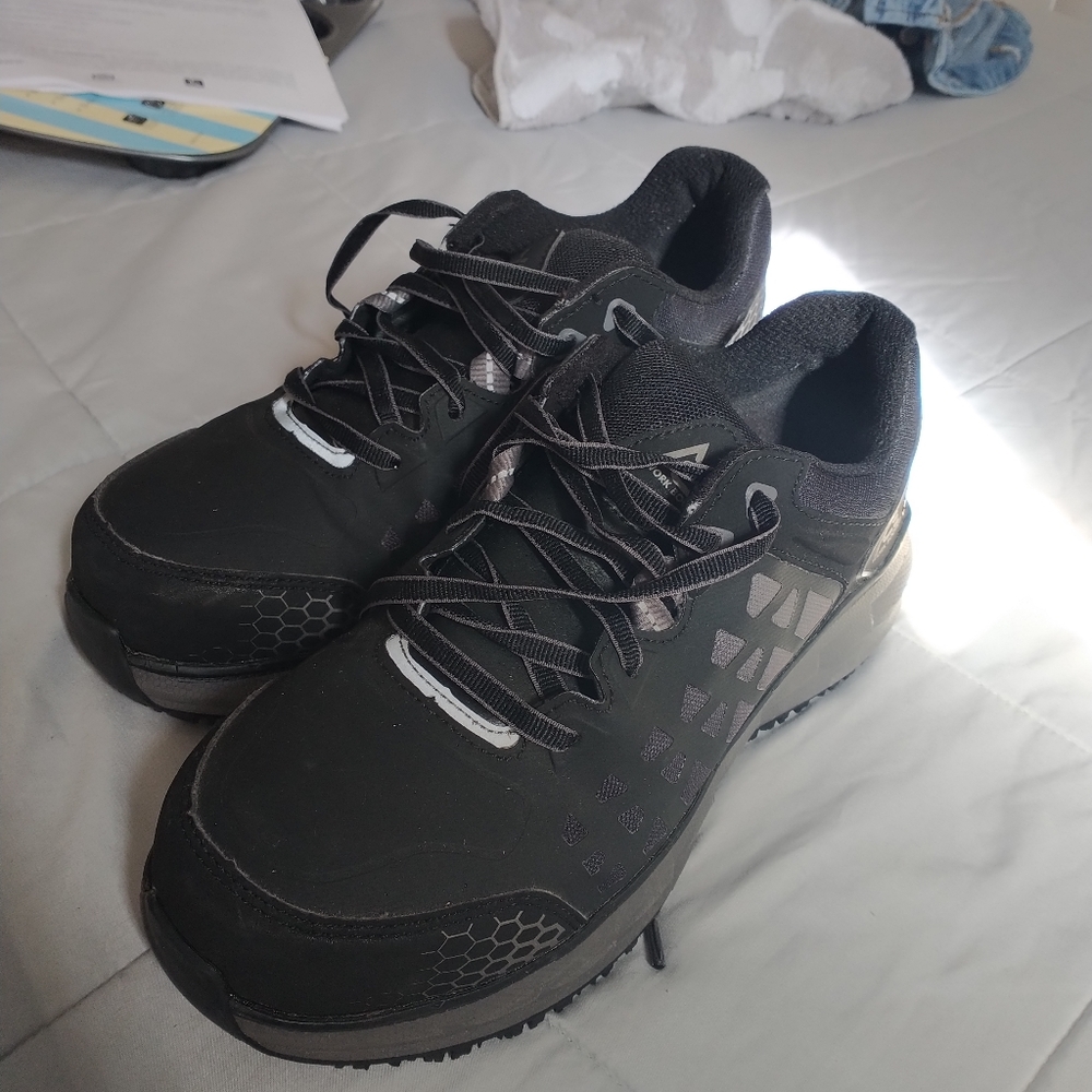 Work shoes